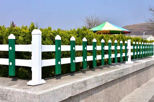 草坪<a href='http://www.hdjiulong.com' target='_blank'><u>護欄</u></a>